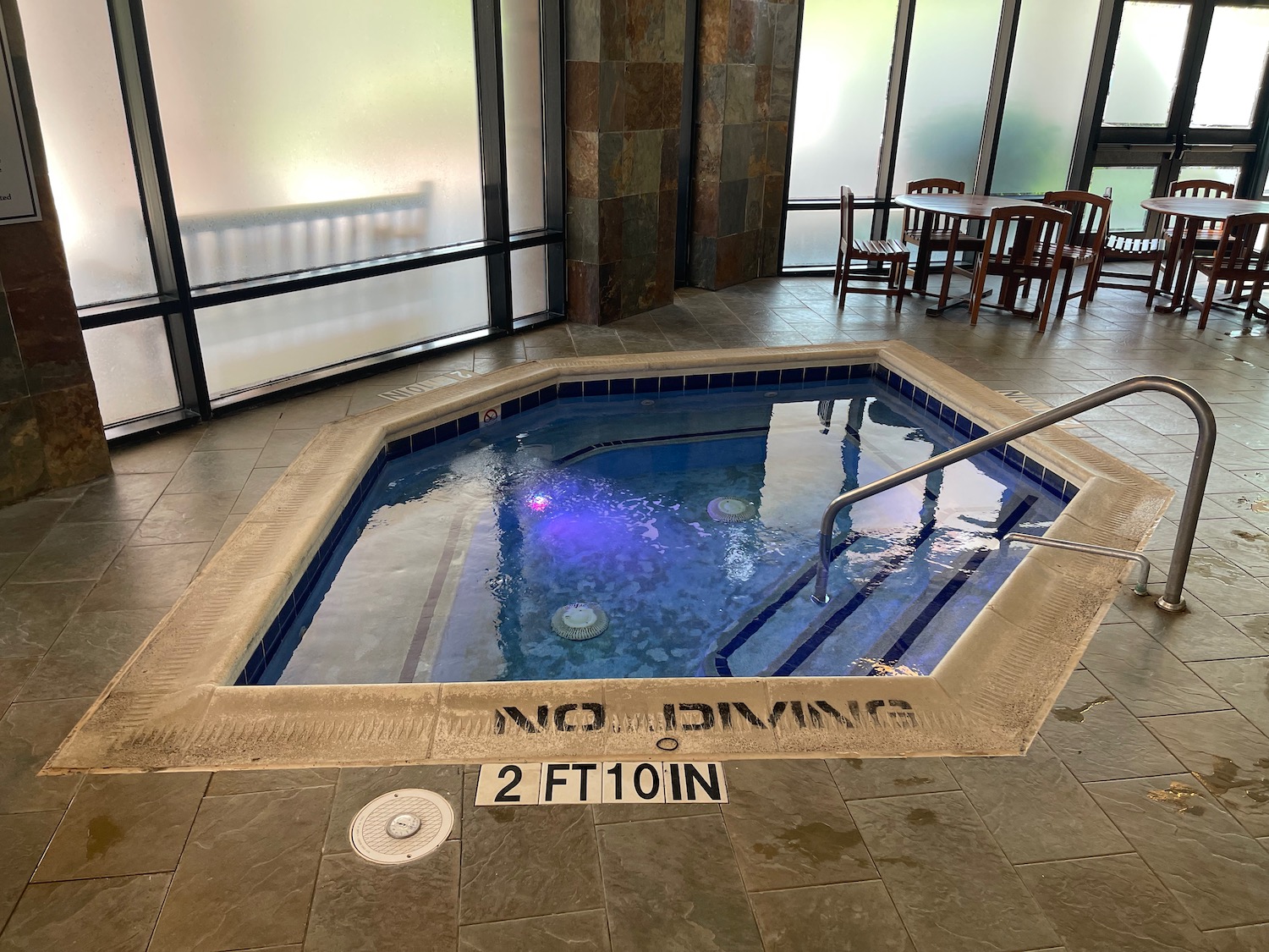 a hot tub in a room