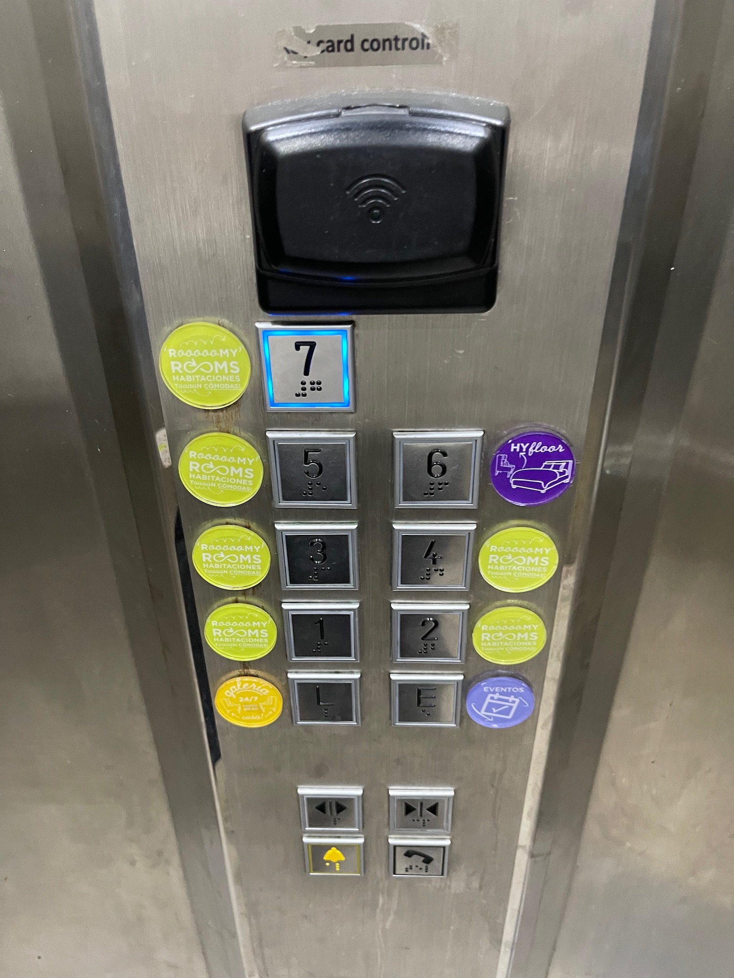 buttons on a elevator