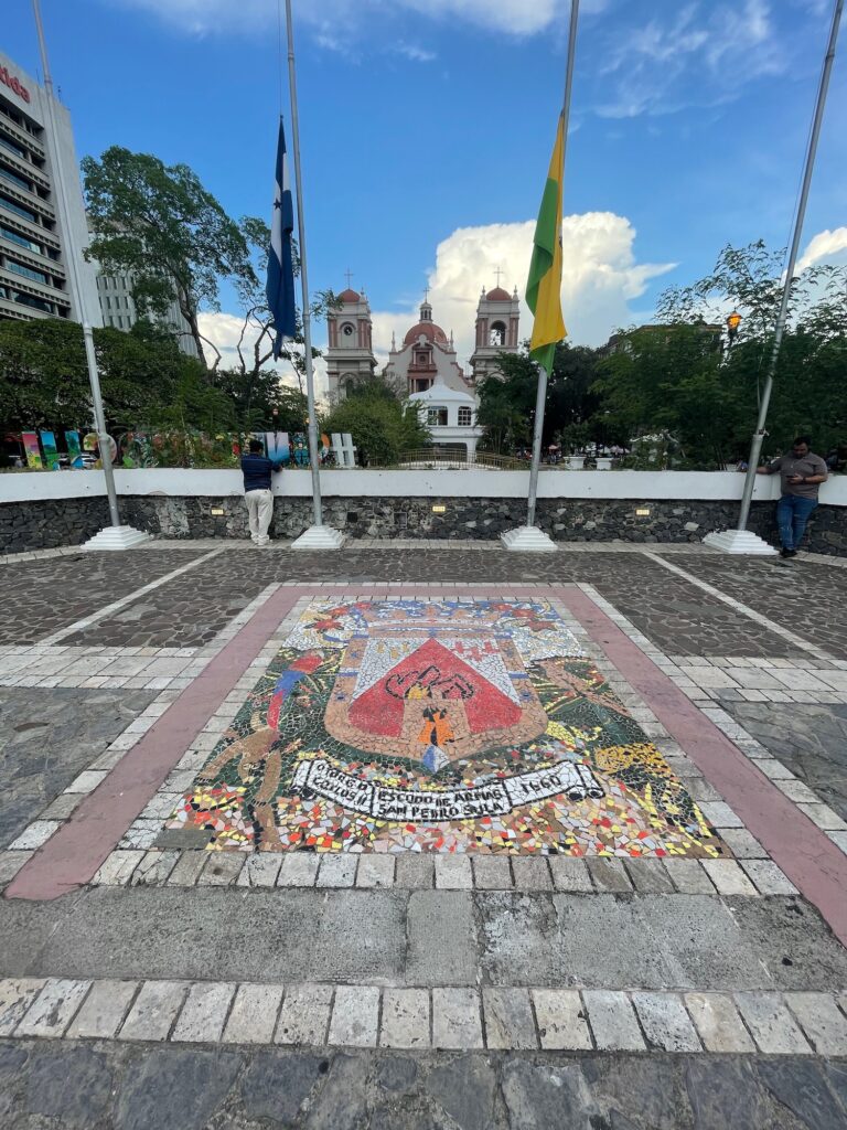 Photo Essay: San Pedro Sula, Honduras - Live and Let's Fly