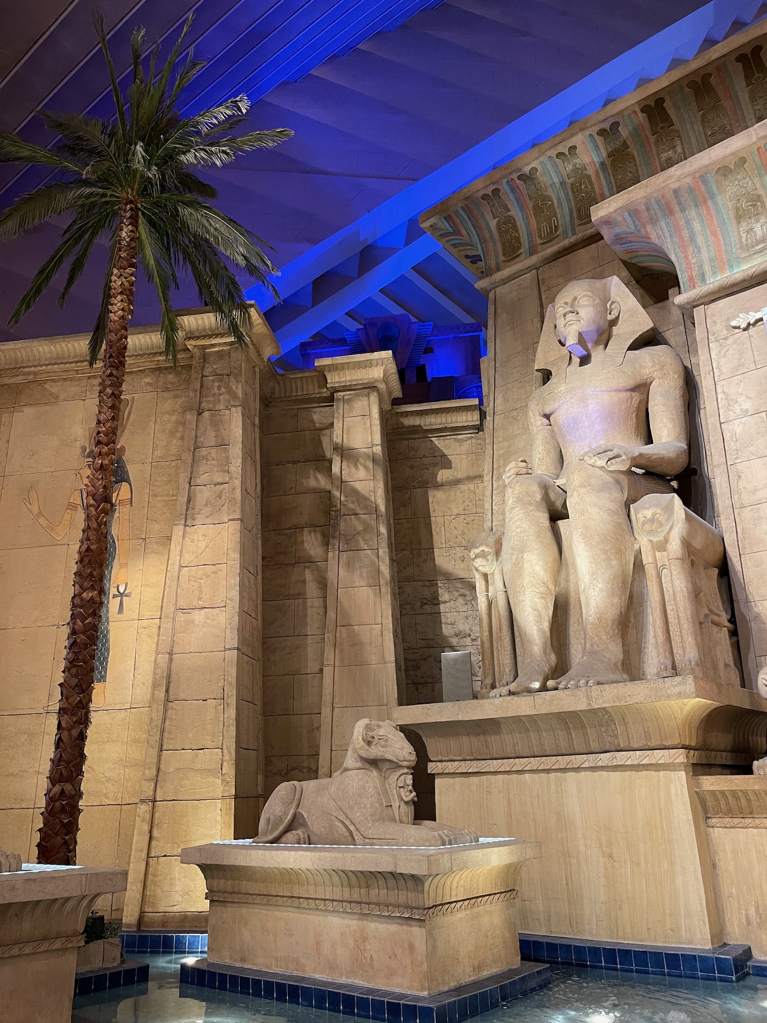 Luxor - Las Vegas - British Airways