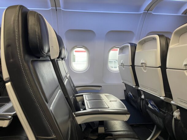 Review: British Airways A319 Business Class - Live and Let's Fly