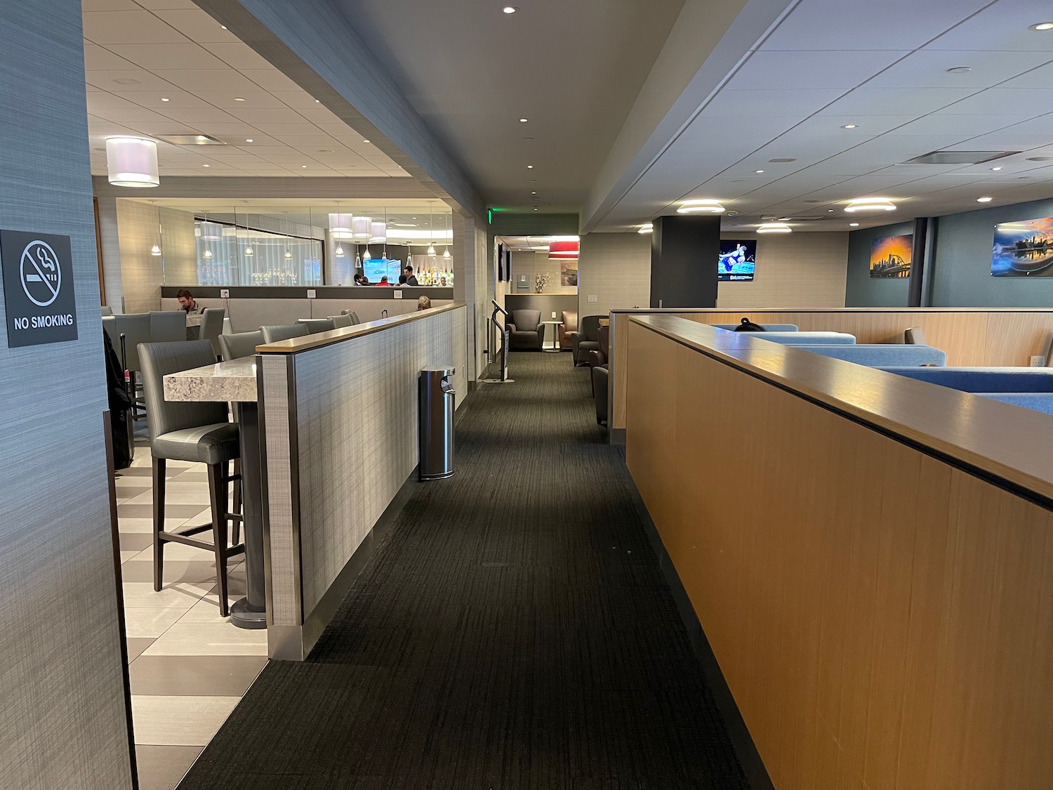 PIT: The Club PIT Reviews & Photos - Main Terminal, Concourse C