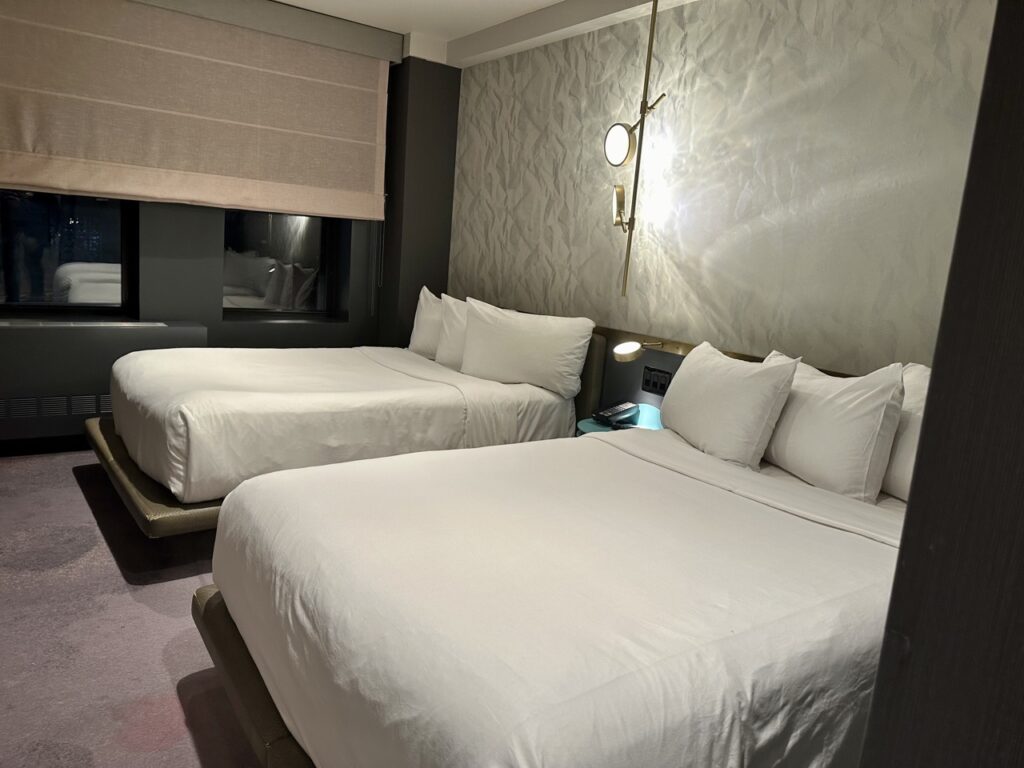 Review: The Time New York Hotel (Hyatt, Dream Hotel Group) - Live and