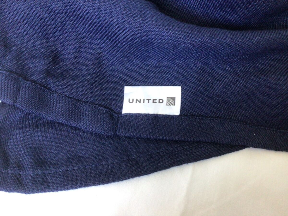 Update: United Airlines Restores Blankets On Domestic Flights - Live ...
