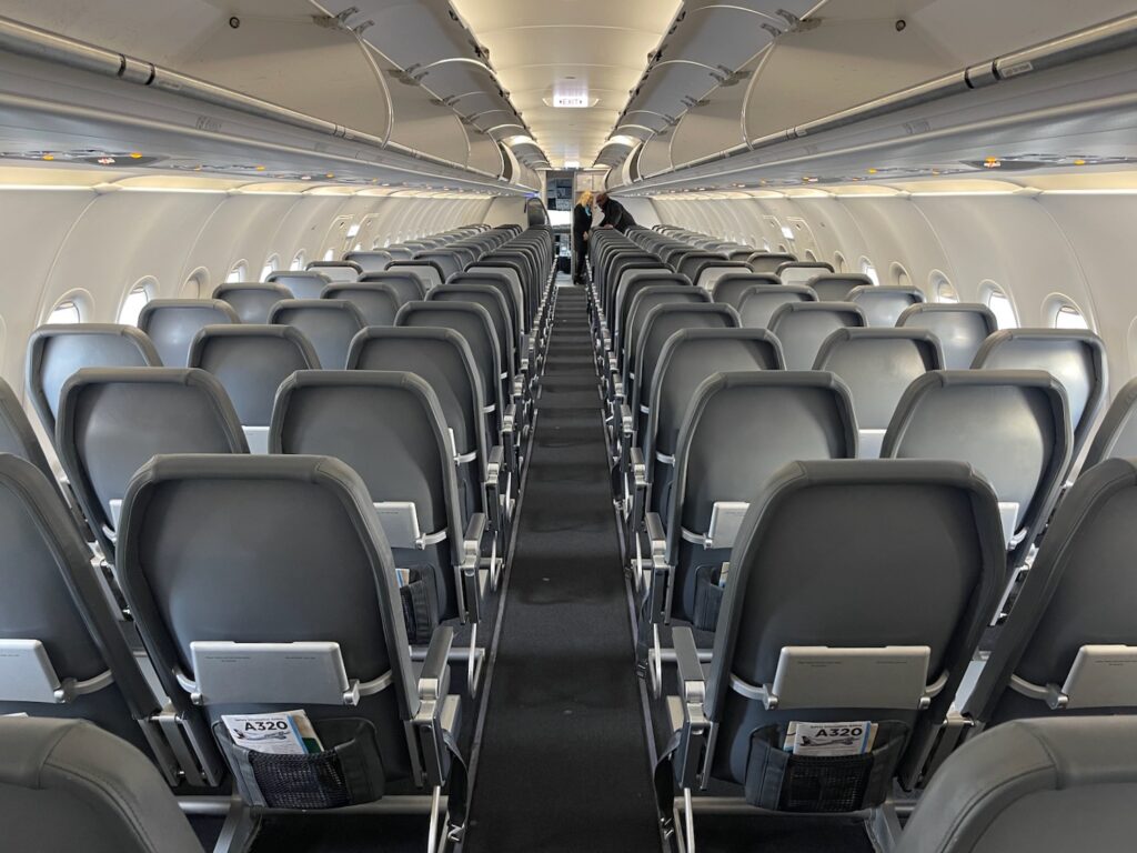 Frontier vs united point by point comparison on same route live and