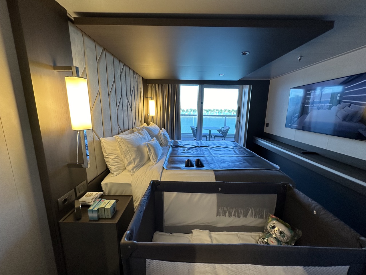 Explora Journeys grand penthouse bedroom