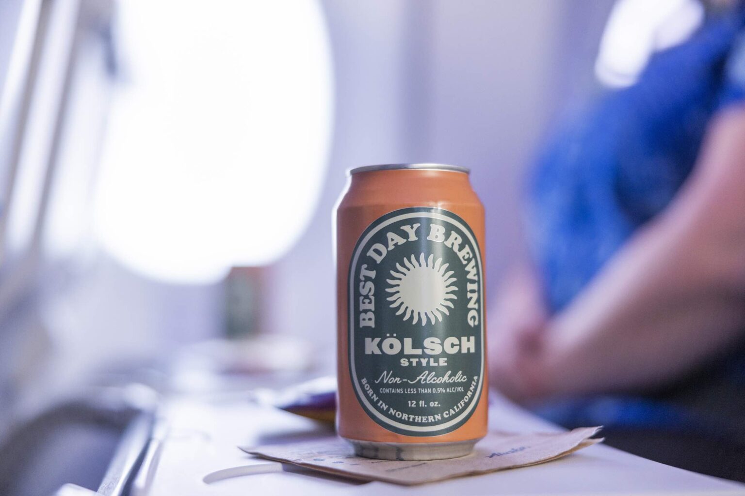 alaska-airlines-adds-non-alcoholic-k-lsch-beer-onboard-live-and-let-s-fly