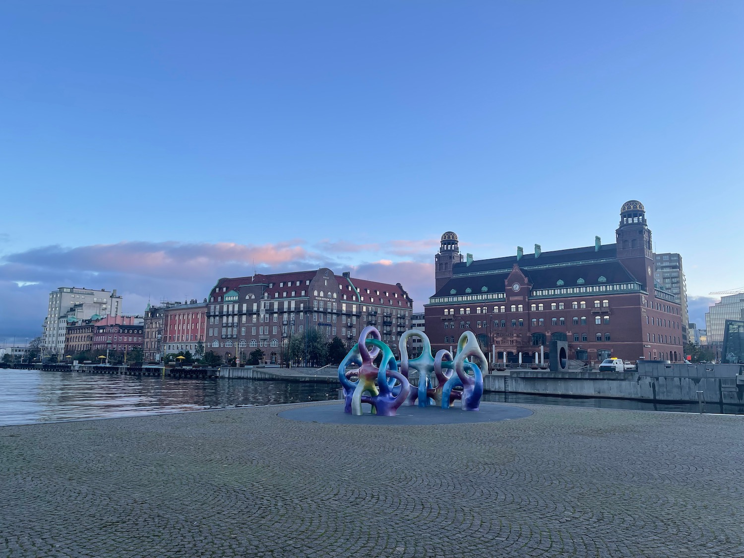 a sculpture in a city