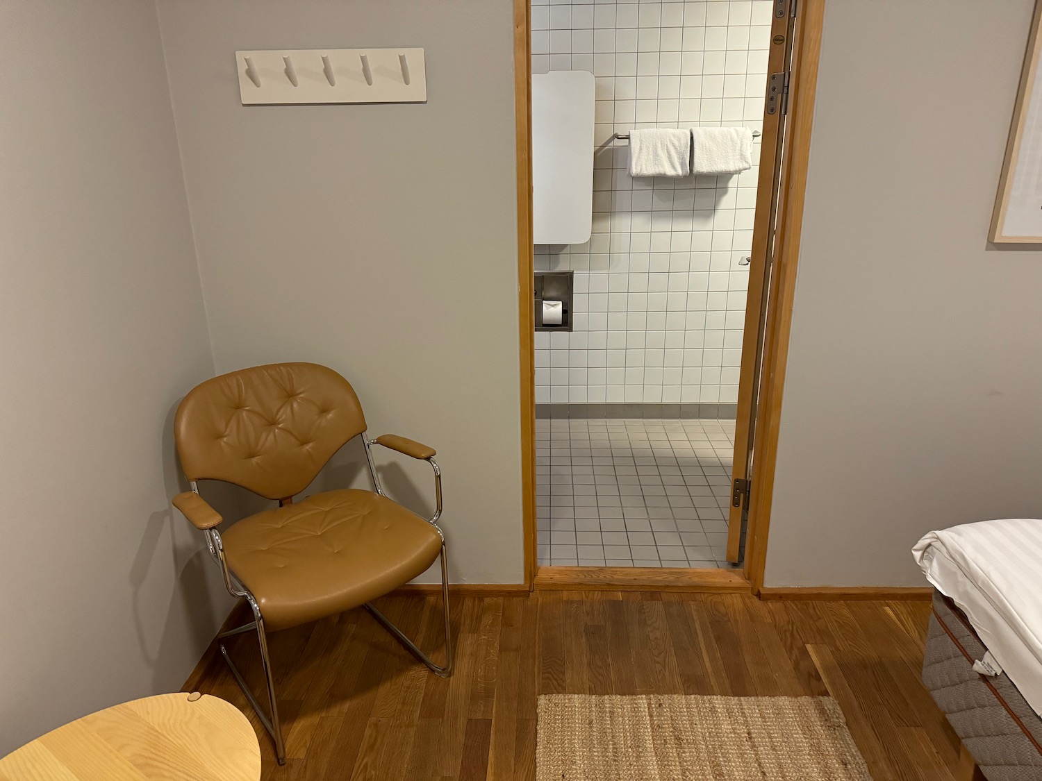 a chair in a room