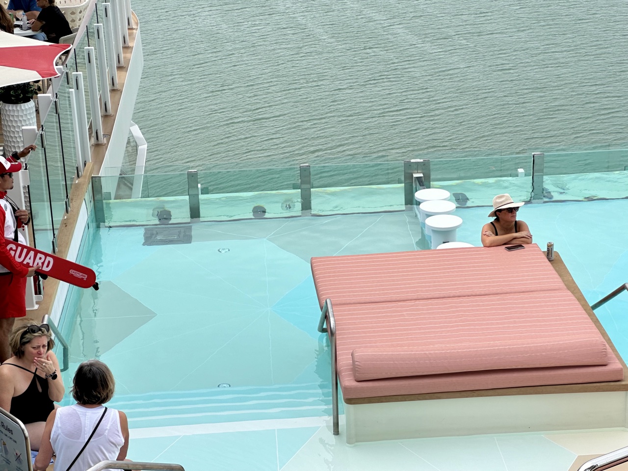 Icon of the seas infinity pool aft