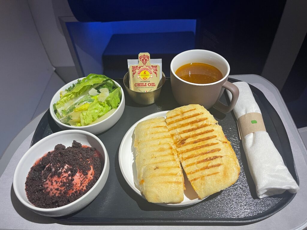 Review JetBlue A321 Mint Business Class (Redeye) Live and Let's Fly