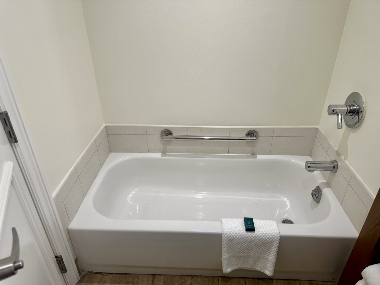 hilton barbados resort bathroom tub