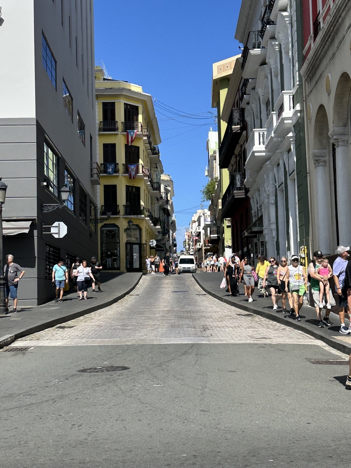 puerto rico san juan crowded near port