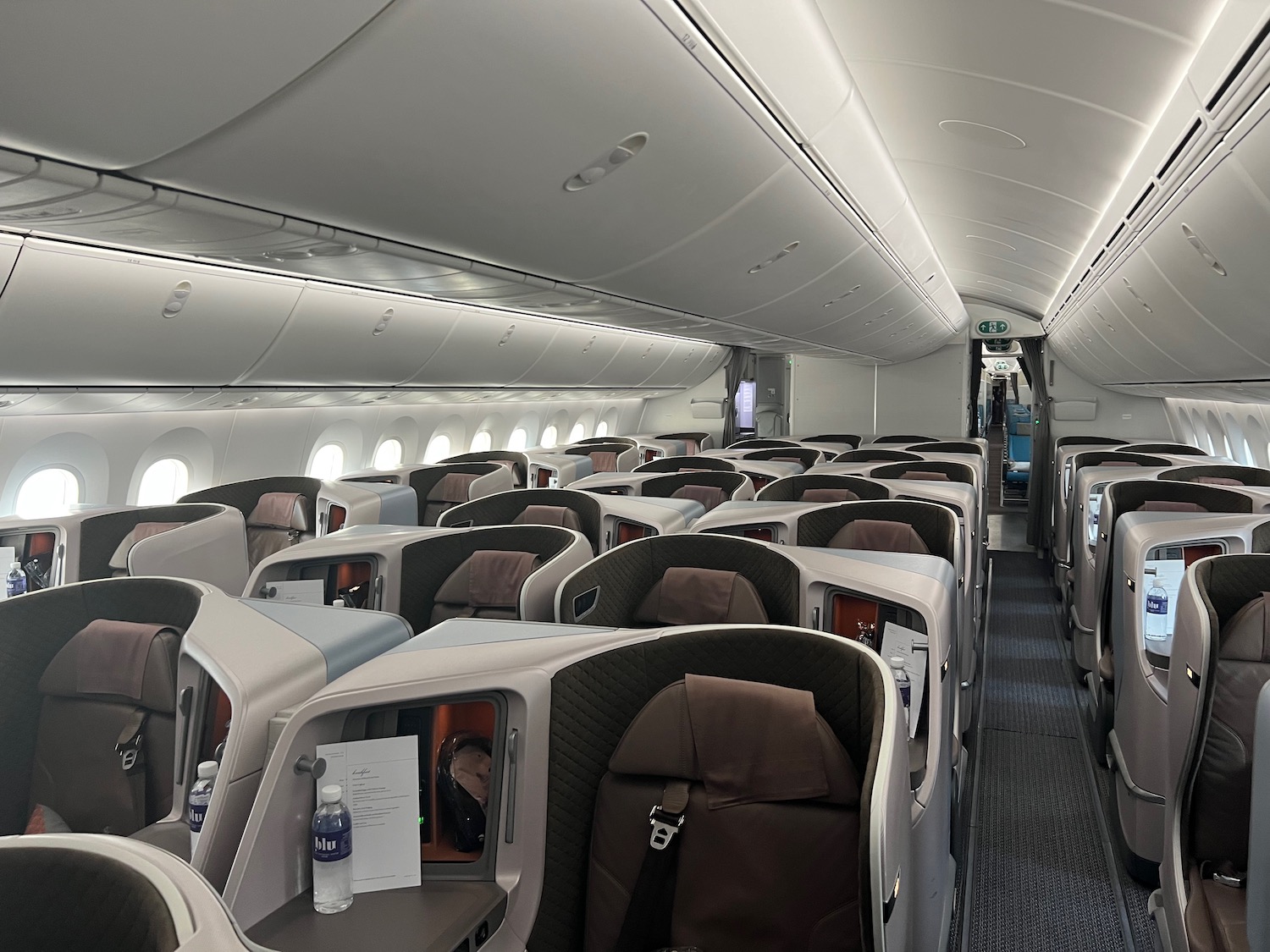 Singapore Airlines 787-10 proves perfect PaxEx fit for midrange