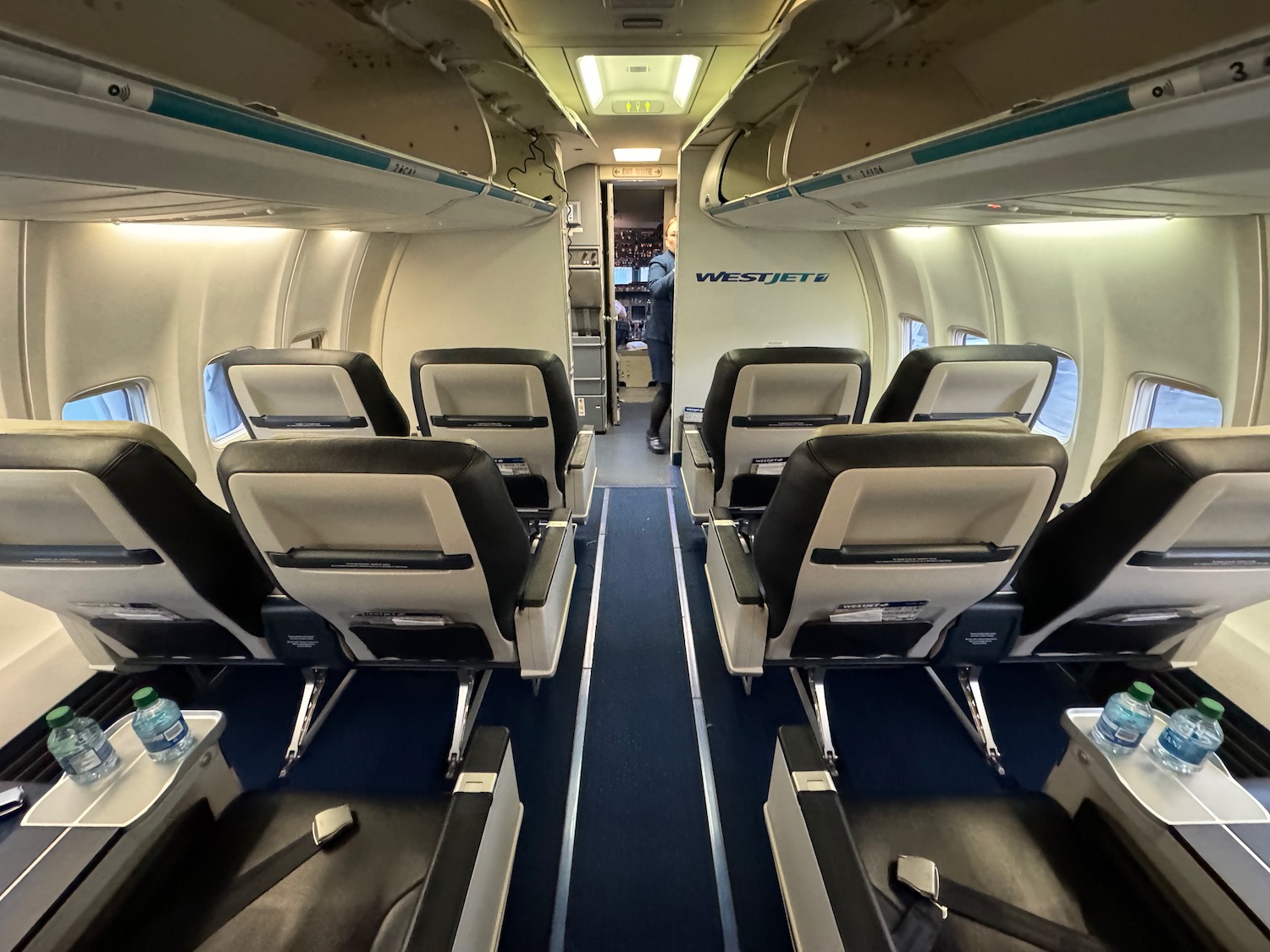 First Impressions: WestJet 737-700 Premium Class - Live and Let's Fly