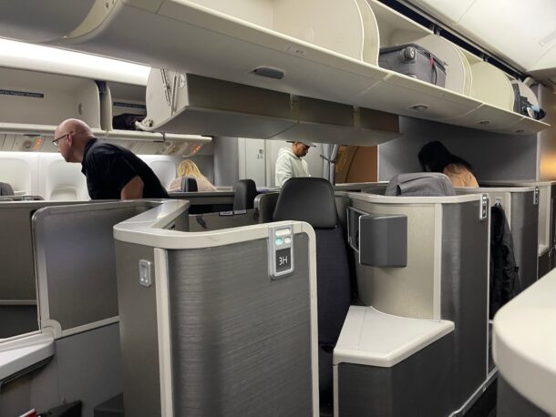 Review: American Airlines 777 Business Class - Live and Let's Fly