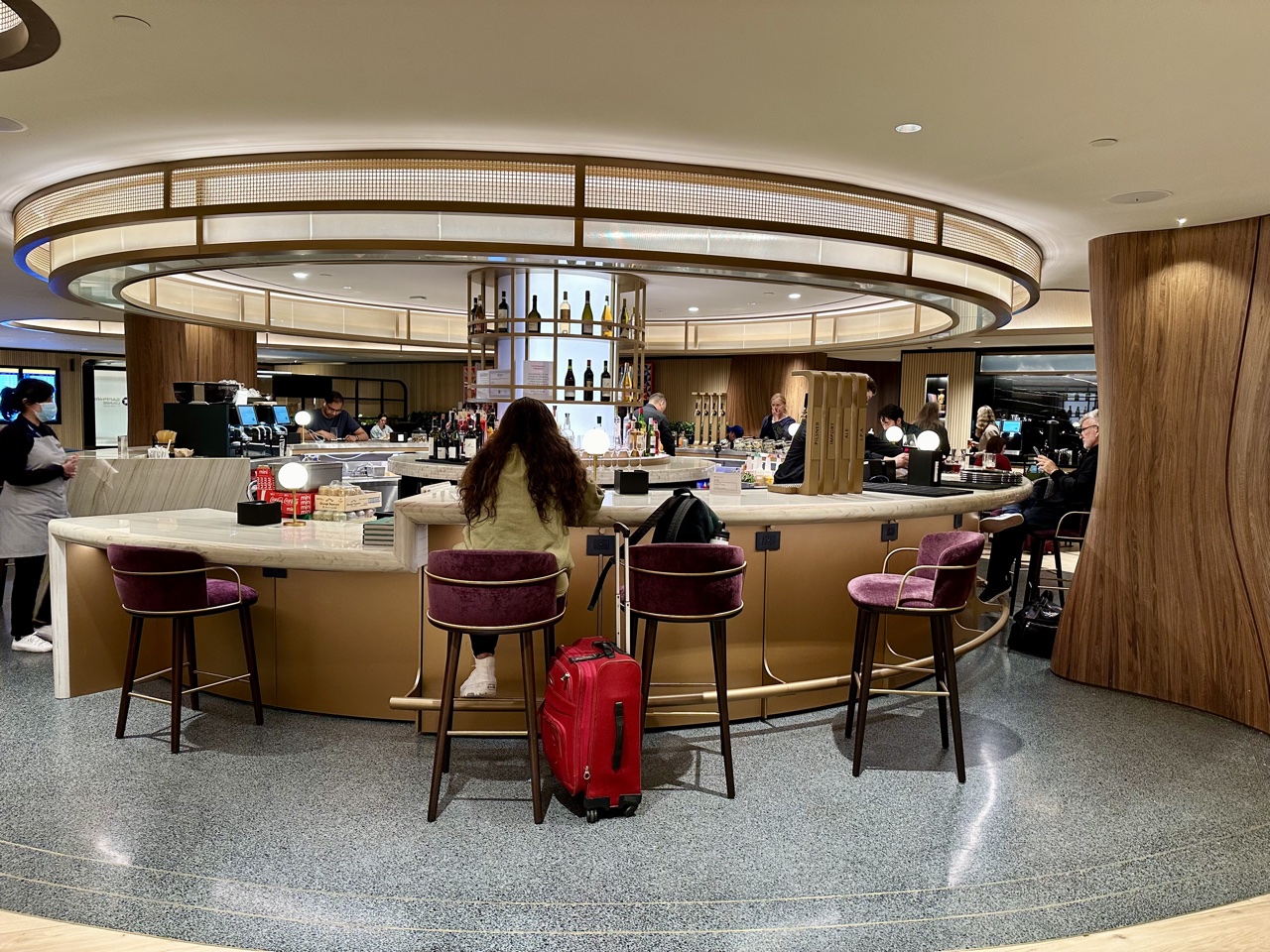 Chase Sapphire Lounge LGA bar