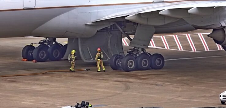 United Airlines 777-300ER Diversion