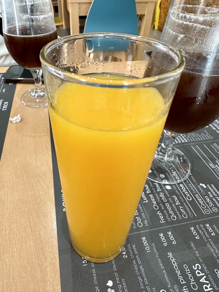 Café Açores Tondu Sumo de laranja espremido na hora