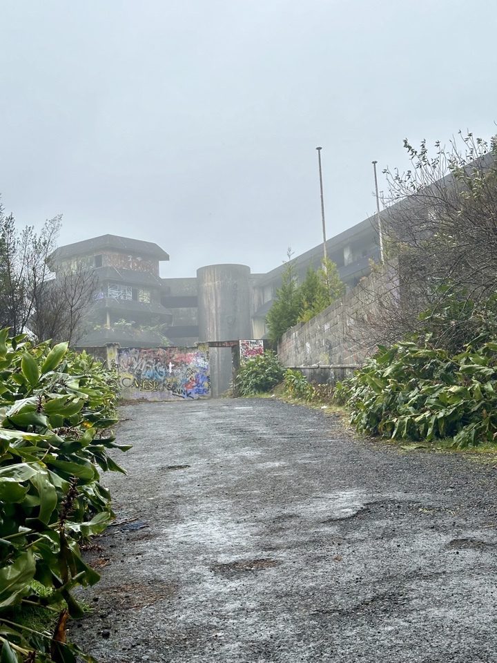 car hire azores abandoned hotel