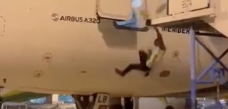 Man Falls Off A320