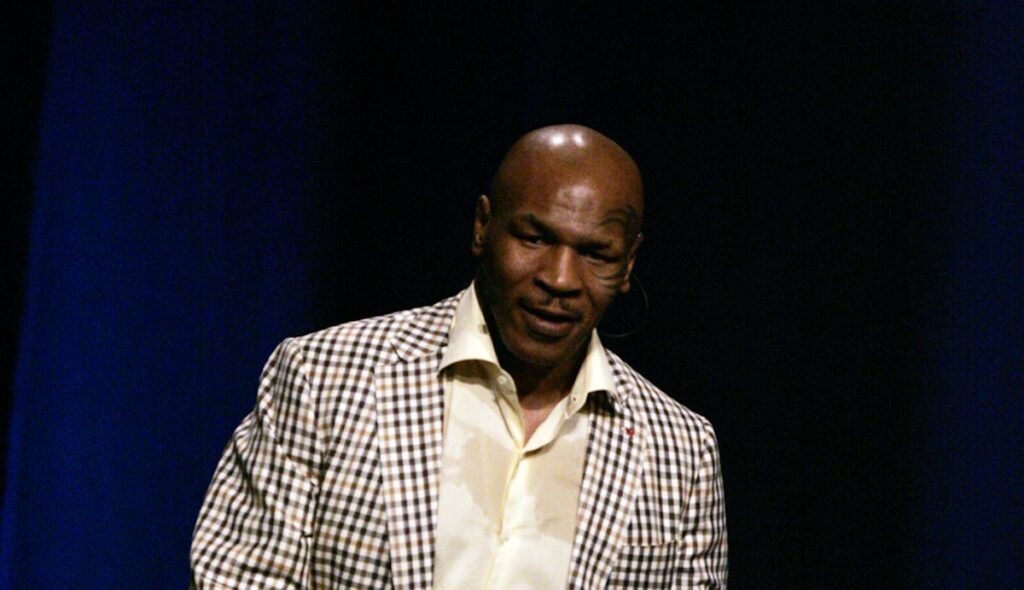 Mike Tyson Suffers Medical Scare In First Class On American Airlines