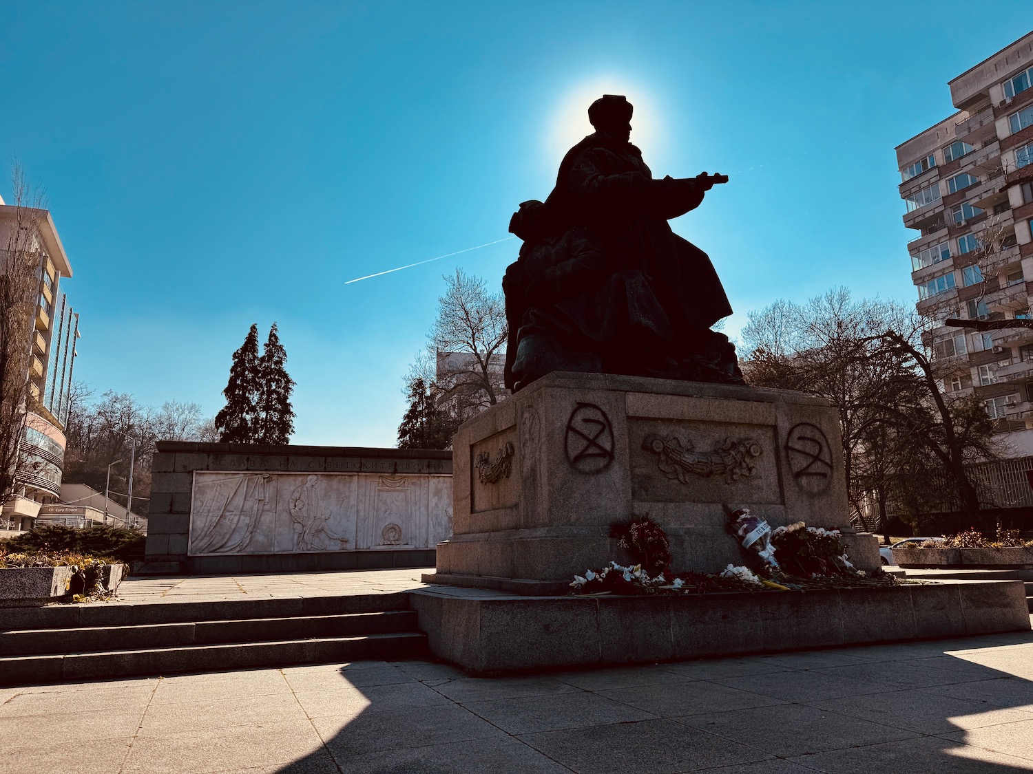 a statue of a man holding a hand