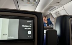 United 737-800 First Class Review