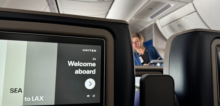 United 737-800 First Class Review