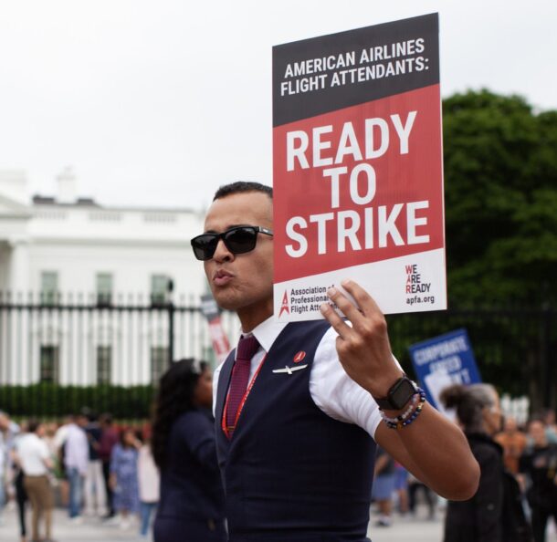 Union Tells American Airlines Flight Attendants That Final Negotiations