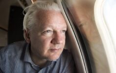 Julian Assange Private Jet