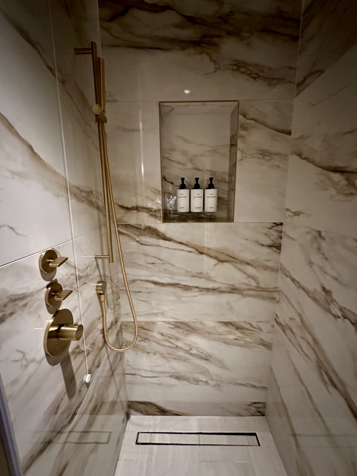 intercontinental rome ambasciatori palace premium room shower