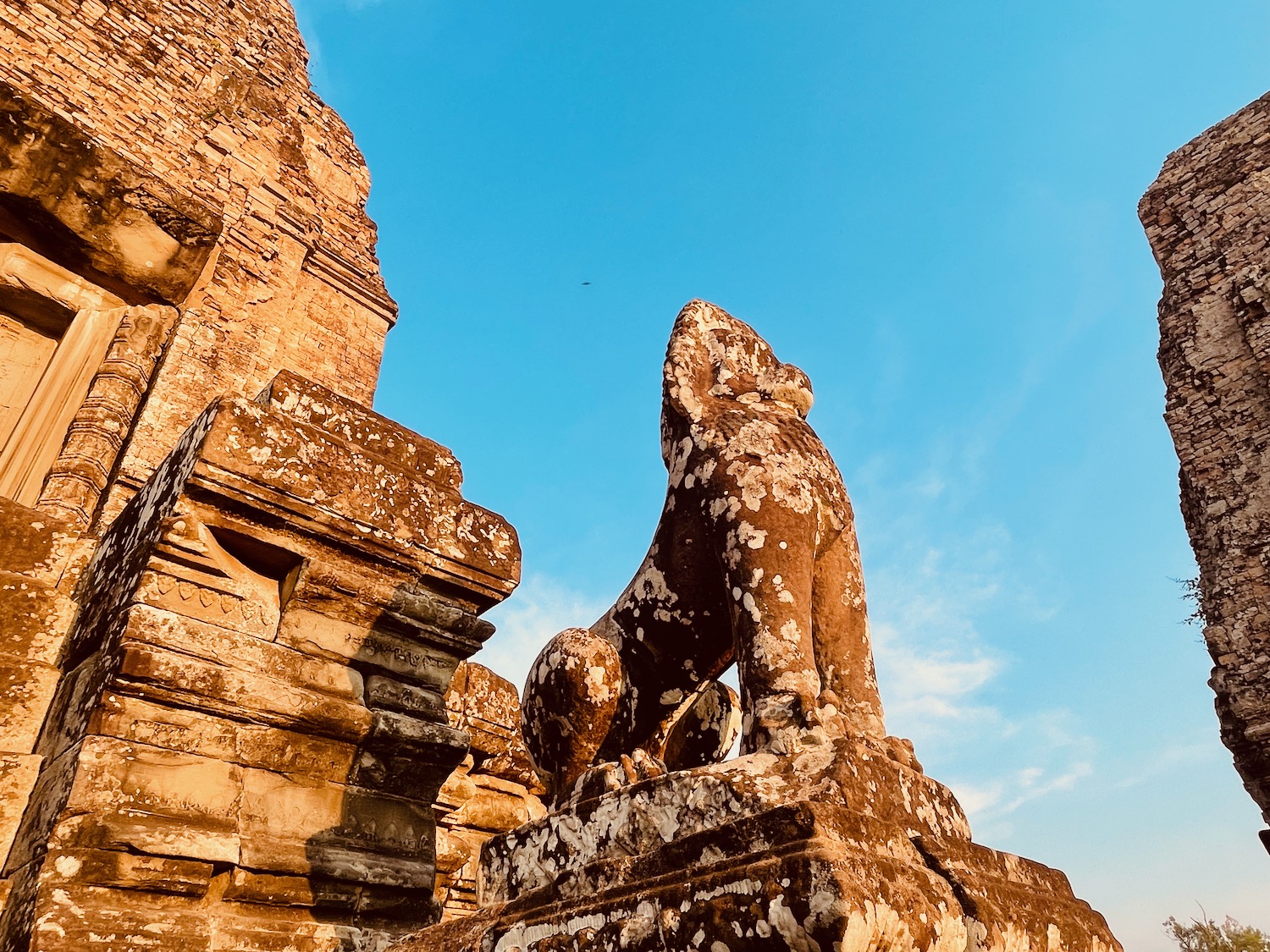 a stone statue of a lion