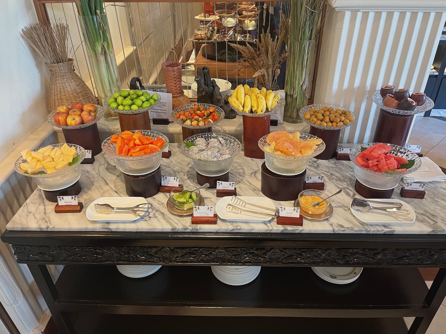 a table with different fruits on it