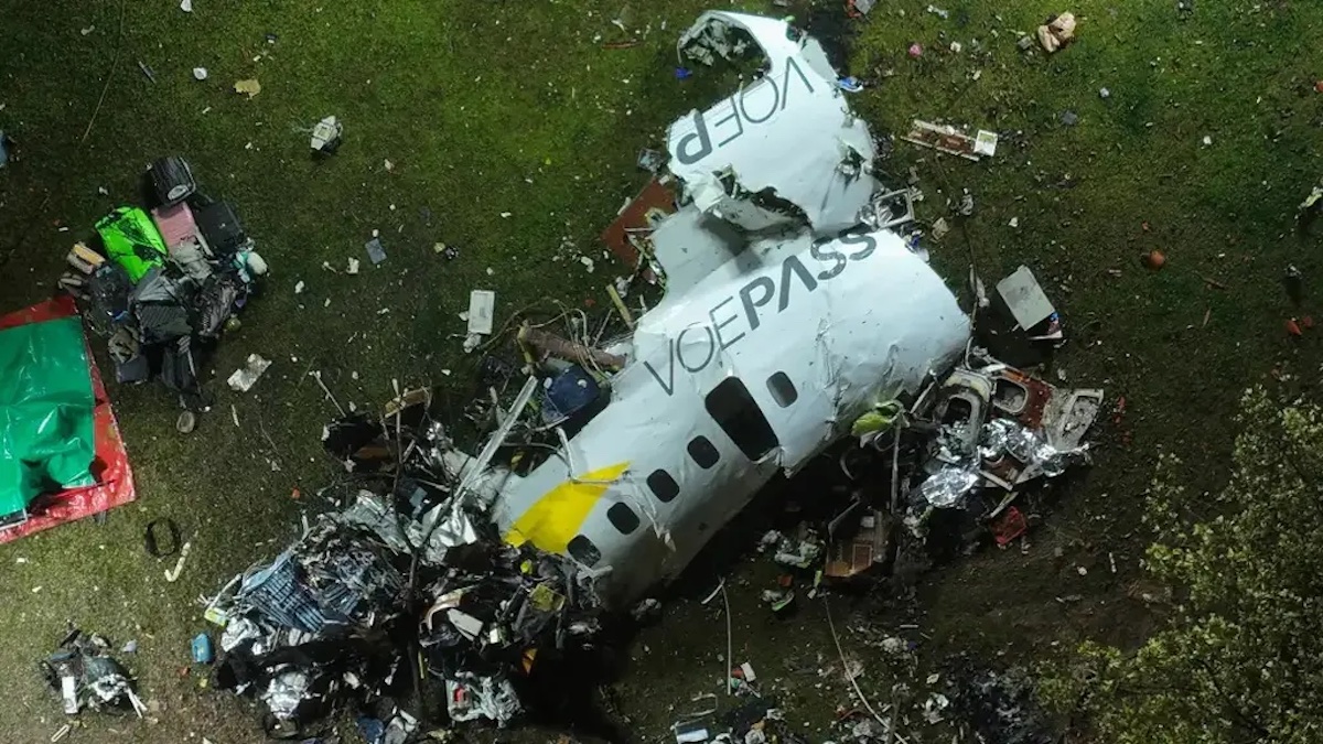 a plane that has been crashed