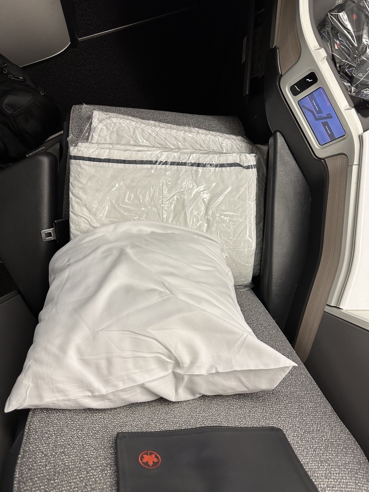 air canada business class 777 bedding