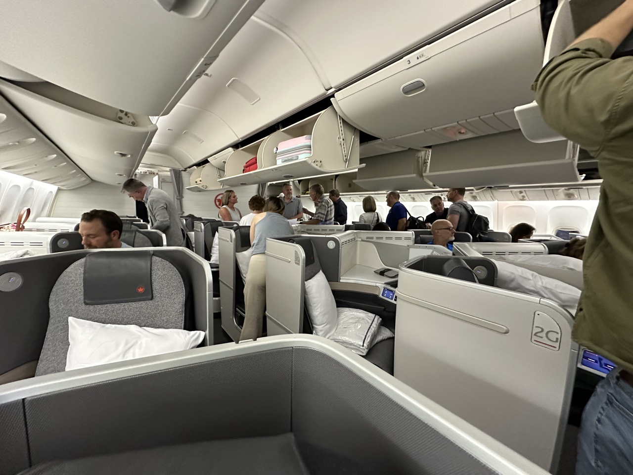 air canada business class 777 cabin