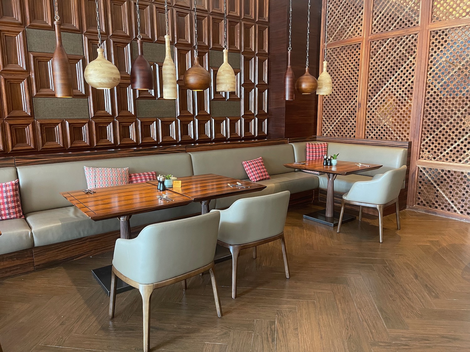 a table and chairs in a restaurant