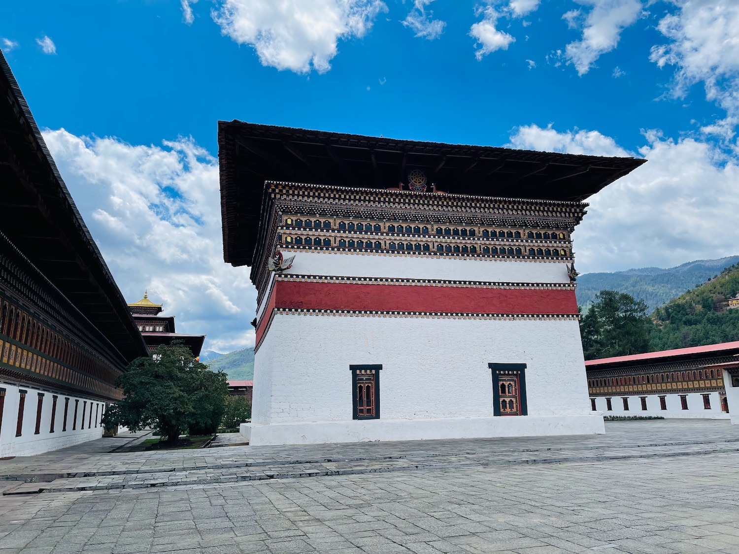 a building with a square roof