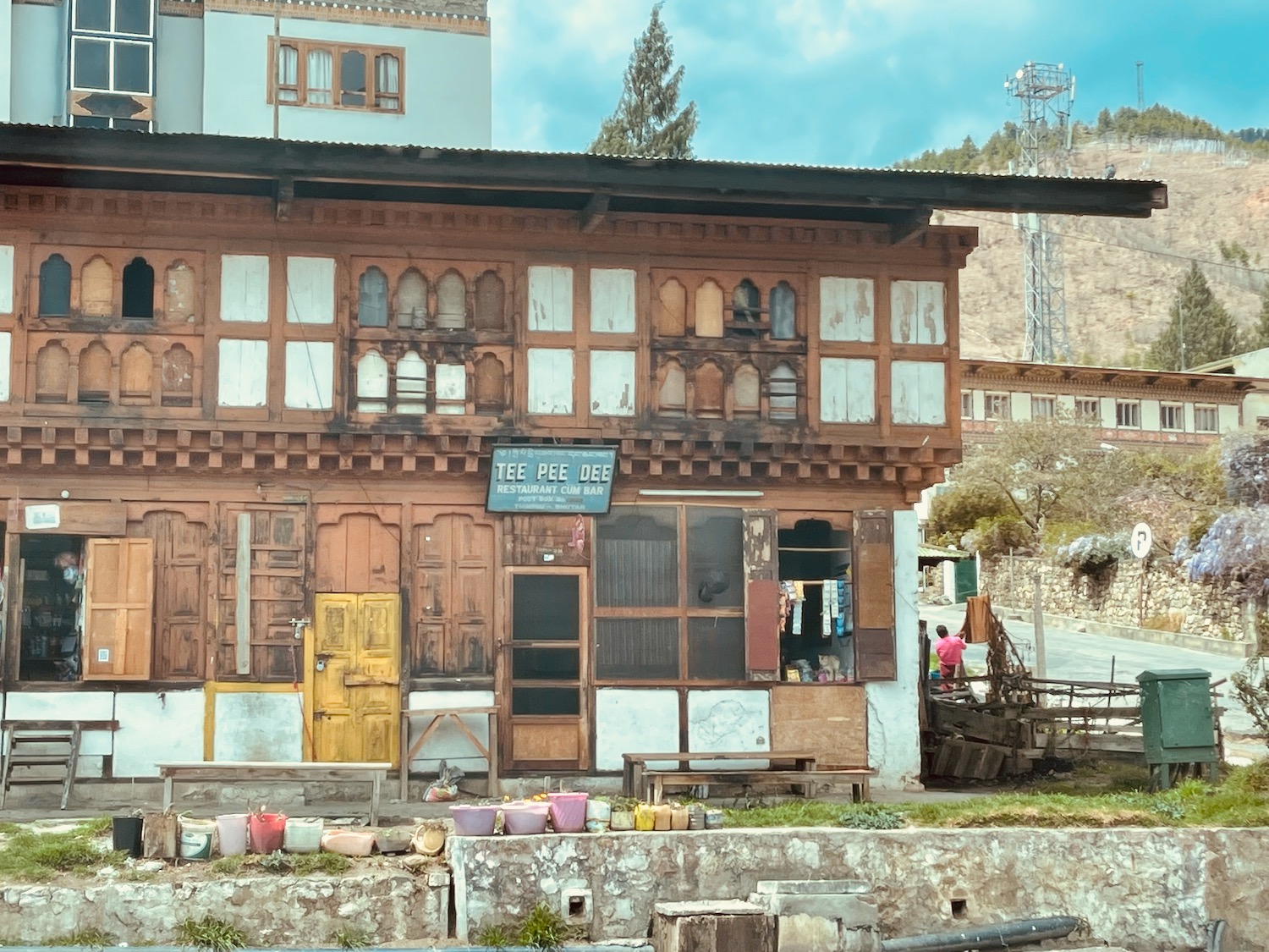 a building with many windows