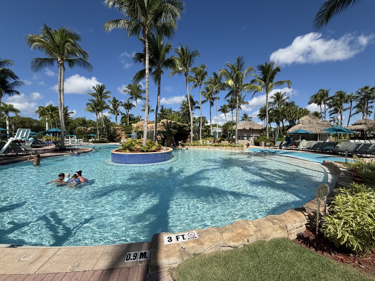 hyatt vacation club at coconut cove big pool