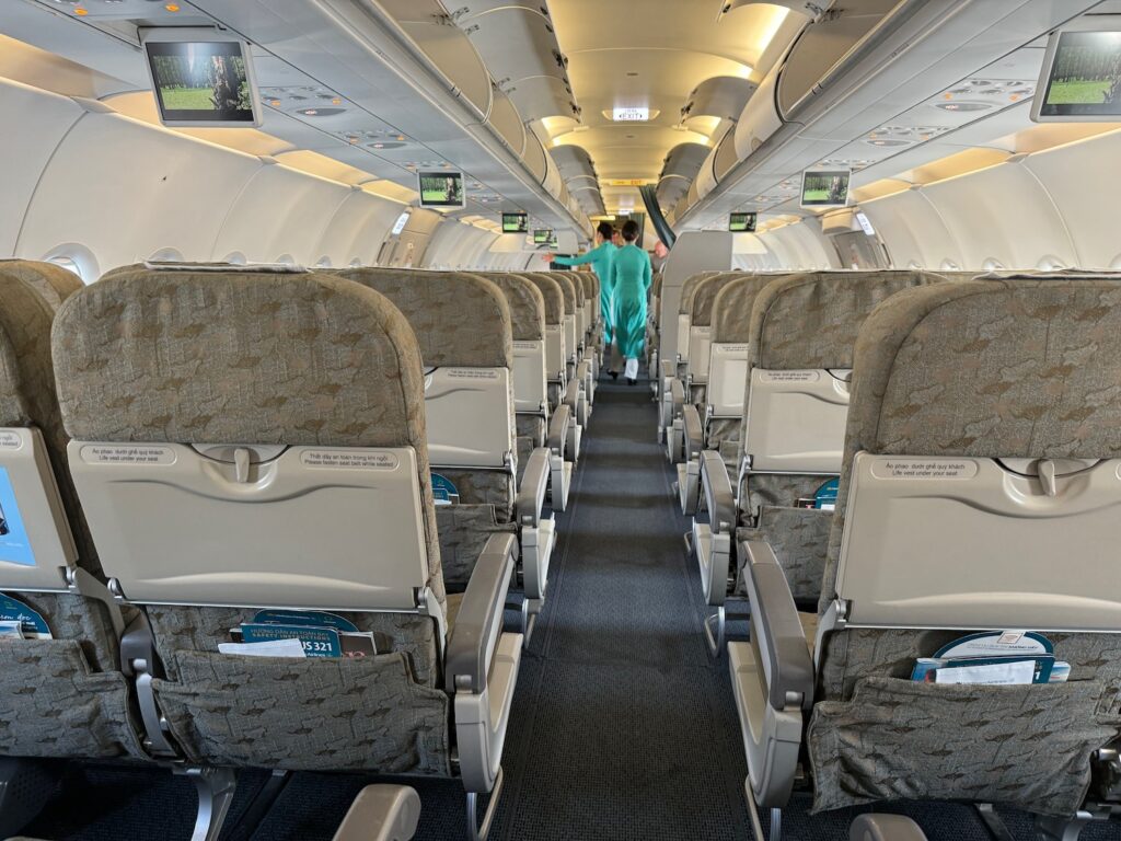 VIETNAM AIRLINES A321NEO CABIN visual data 6