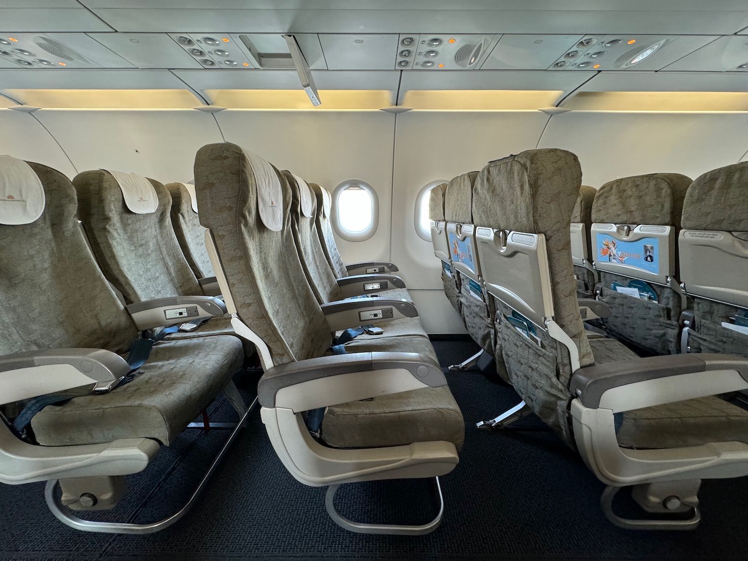 a row of seats in an airplane