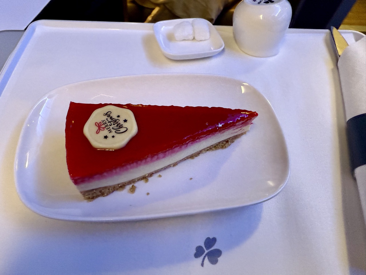 Aer Lingus business class cheesecake