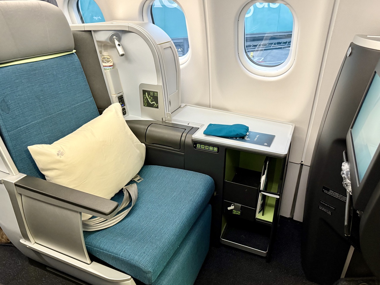 Aer Lingus business class seat