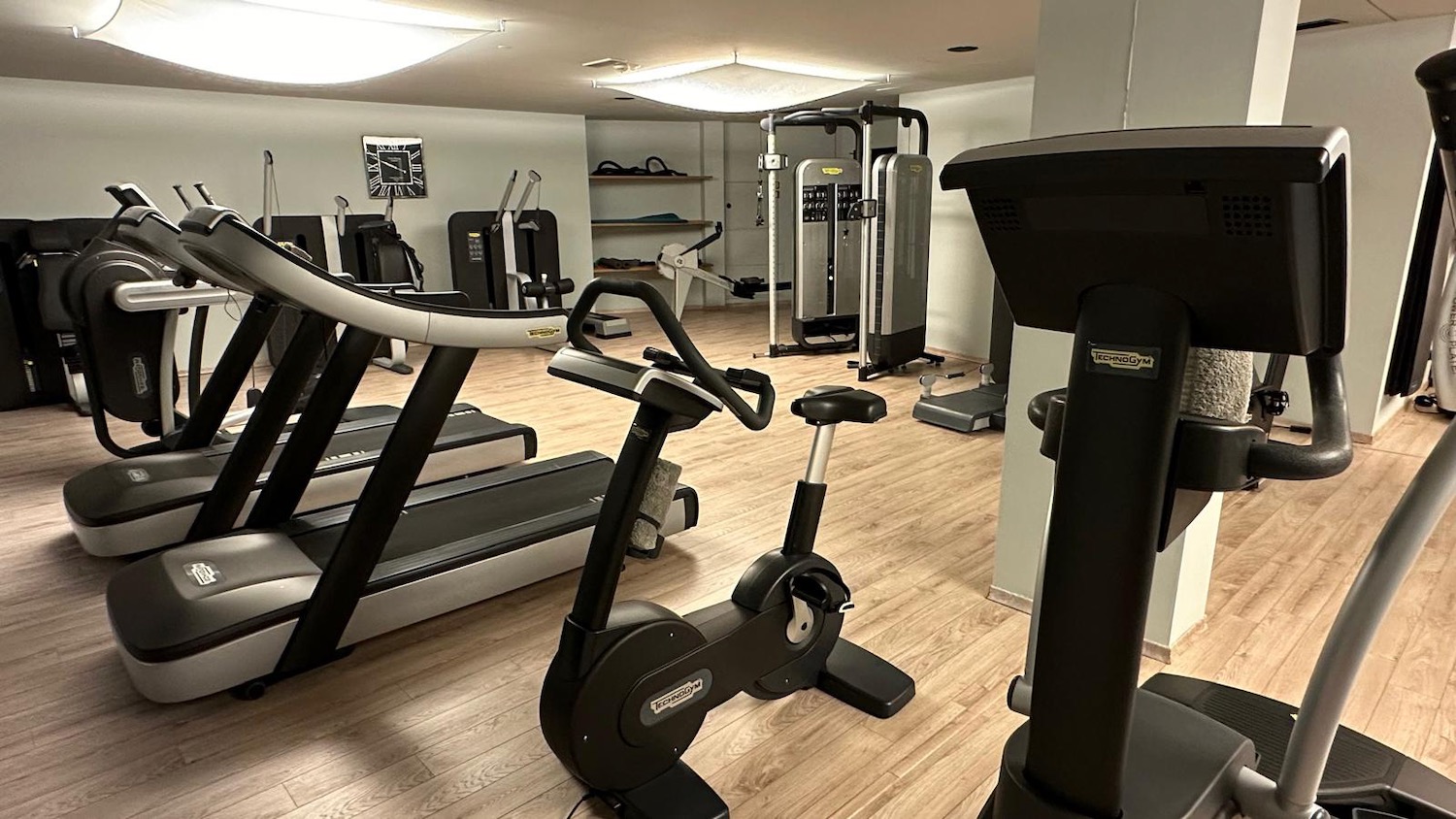 a room with exercise machines