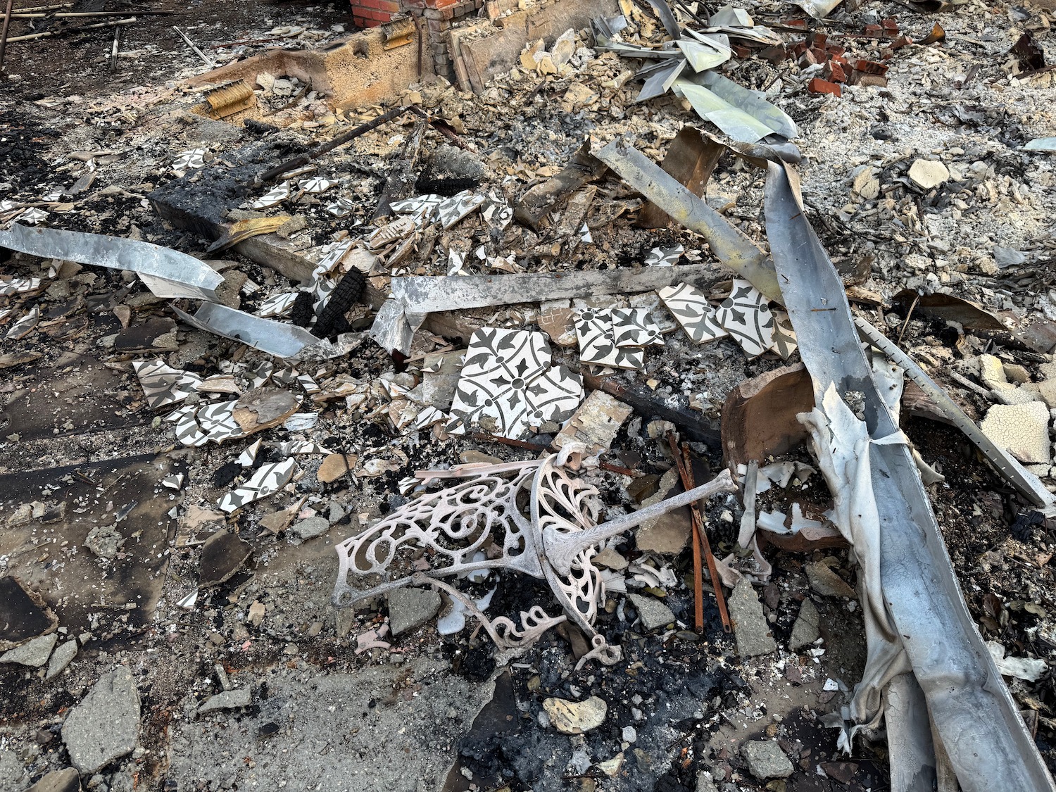 a pile of debris and debris on the ground