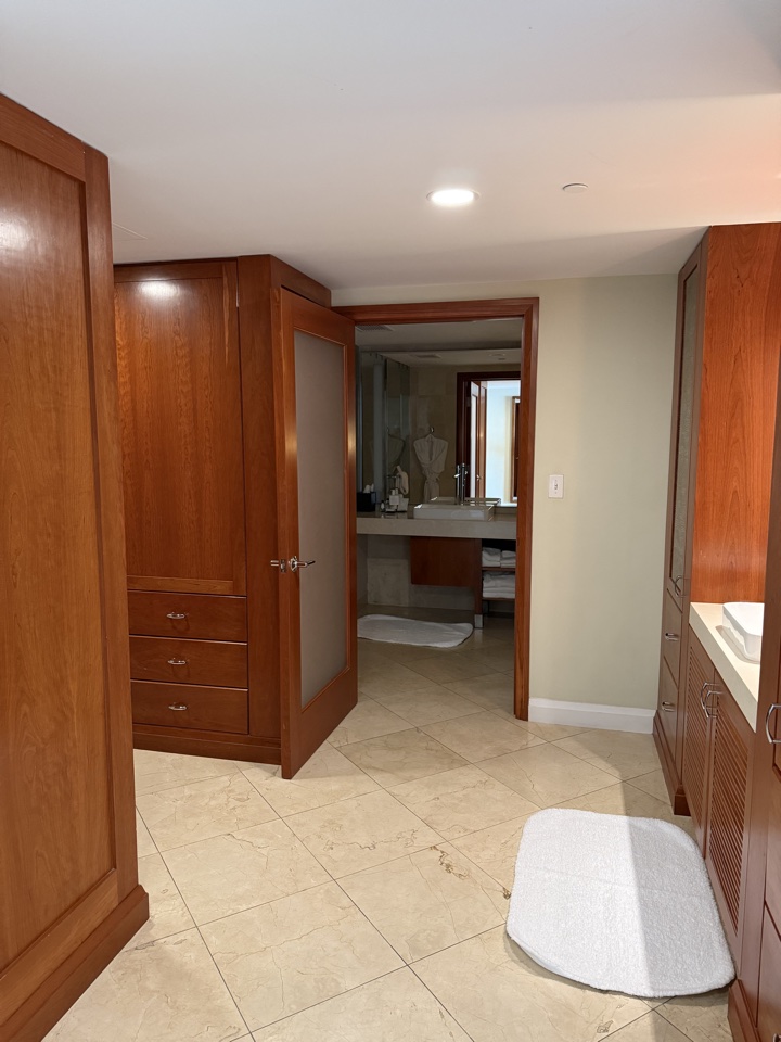 JW Marriott Marco Island junior suite walk-in closet