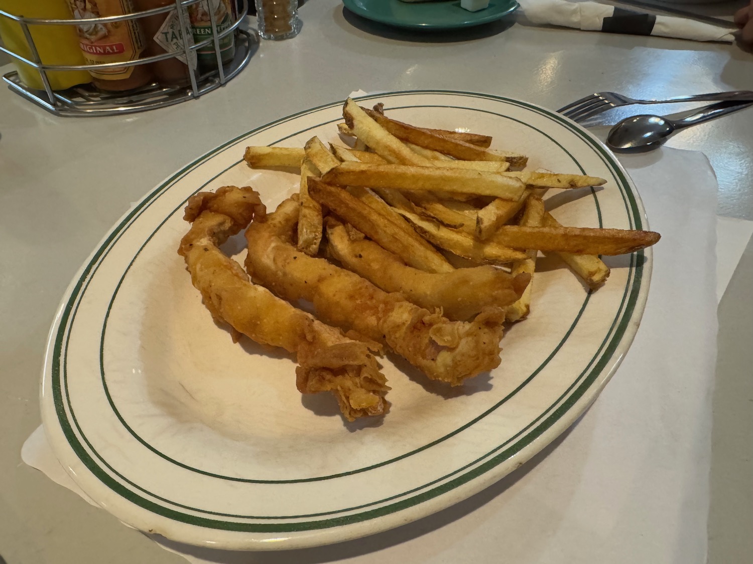 a plate of fried food