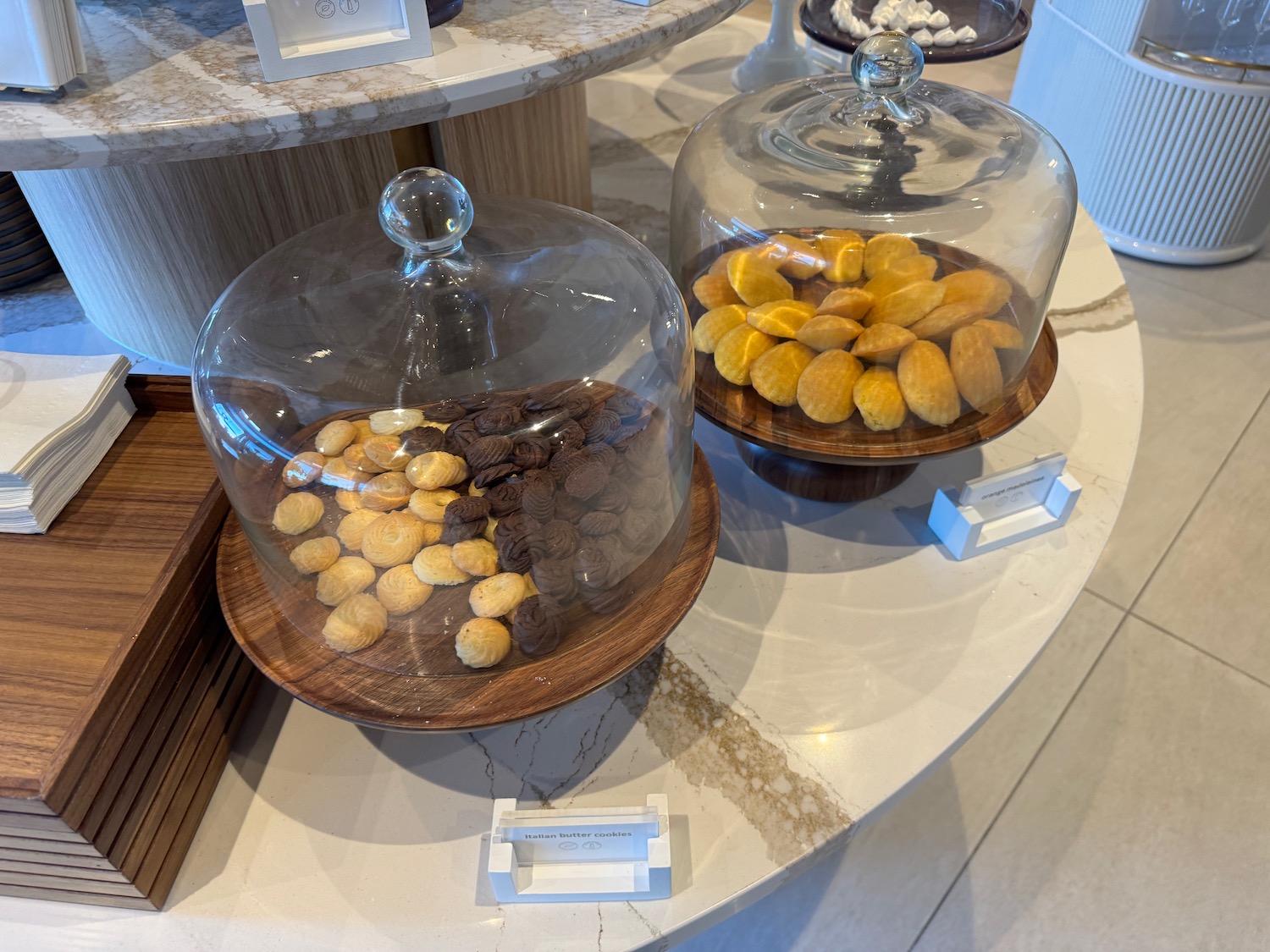 a group of cookies on a table